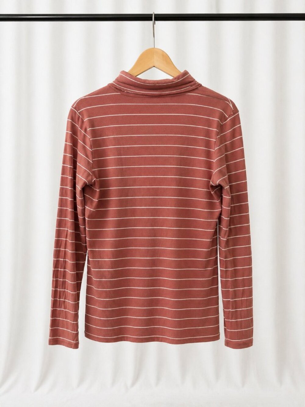 Striped Mock Neck Long Sleeve Top Rust White Size S Casual Basic